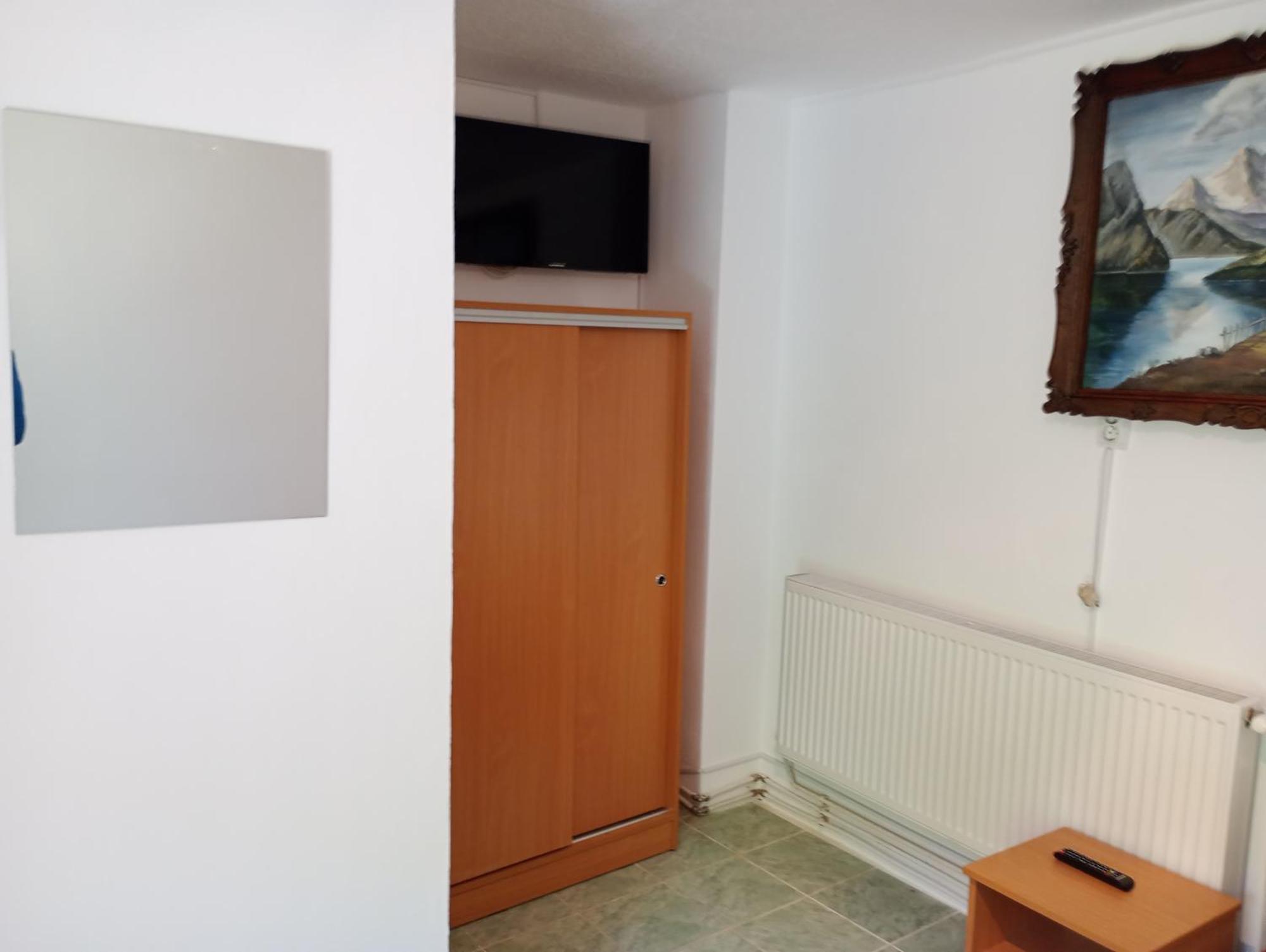 Pensiunea Irina 3 Zărneşti Exteriör bild