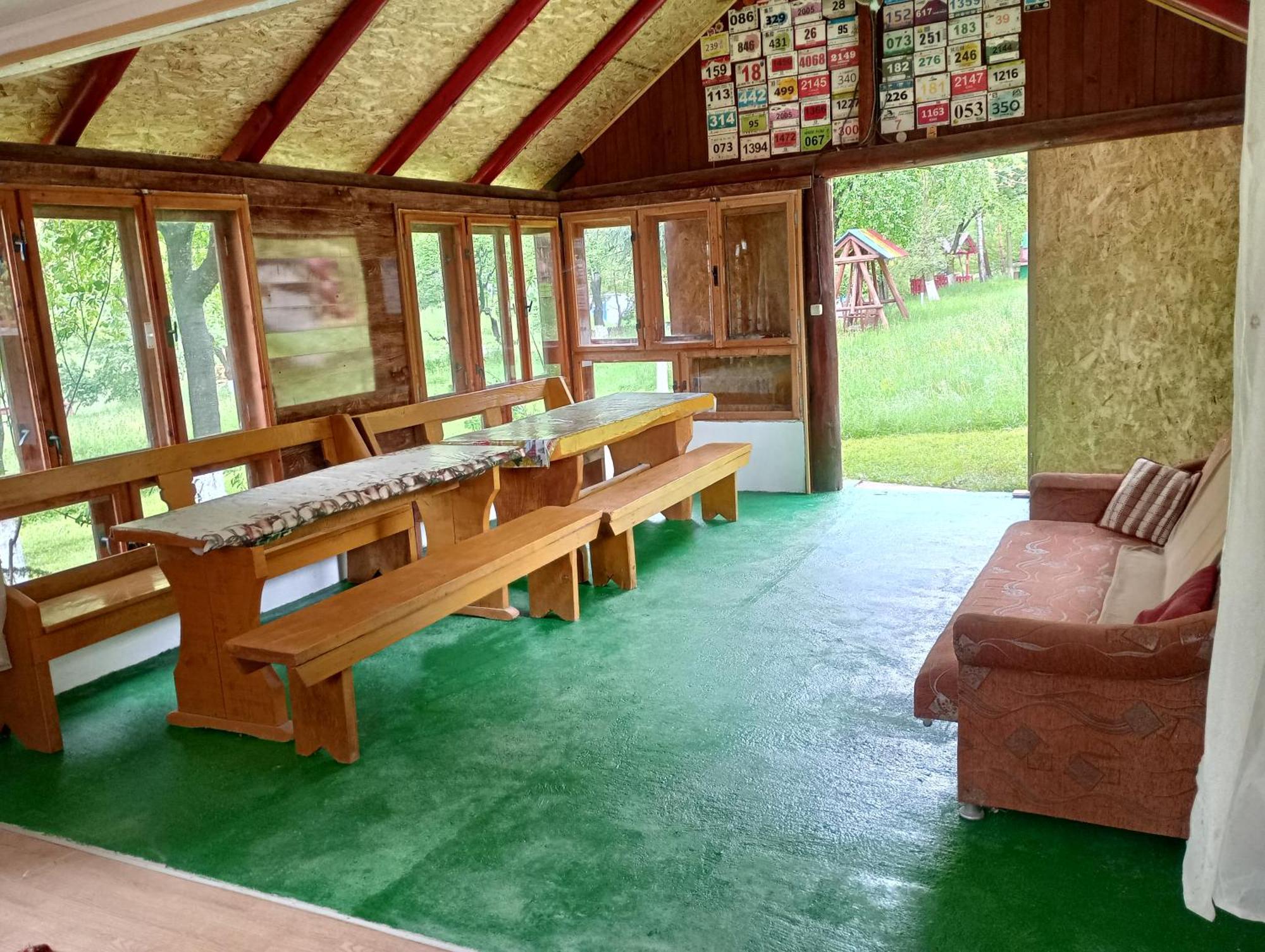 Pensiunea Irina 3 Zărneşti Exteriör bild